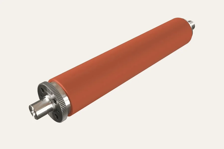 Rubber roller with the rubber covering on the metal body